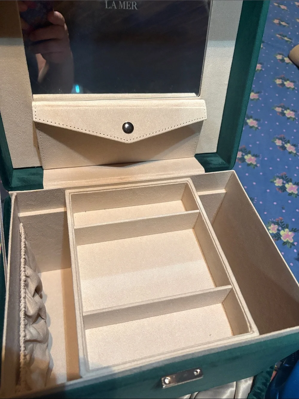 La Mer Green Velvet Jewelry Organizer Box with Cream Interior and Mirror